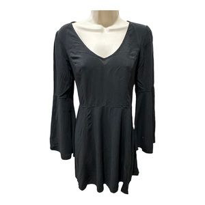 ⭐️ EXPRESS FIT & FLARE BLACK BOHO STYLE V-NECK w/ BELL SLEEVES MINI DRESS - 8 ⭐️